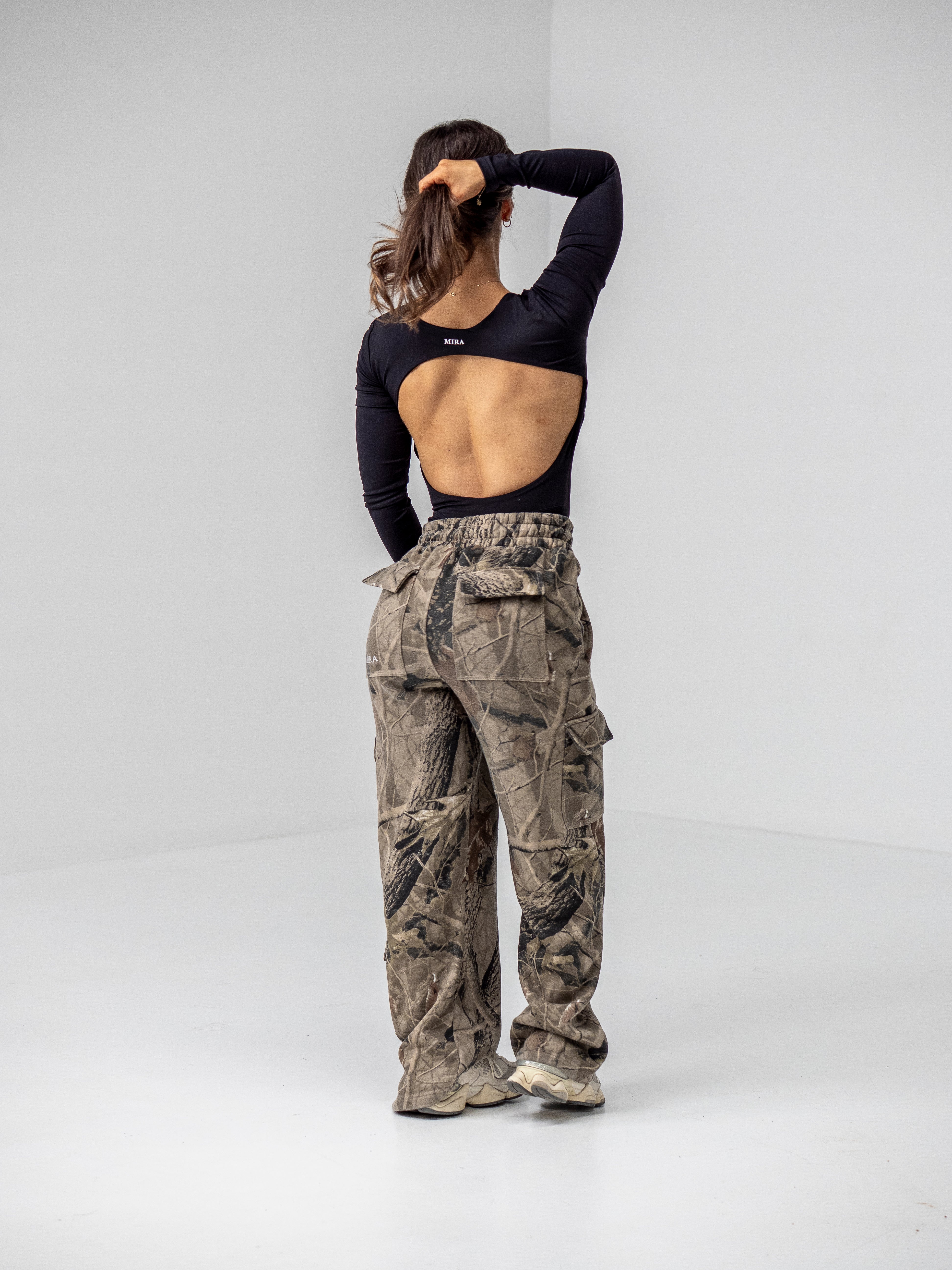Contour Cargo Sweatpants - Camo