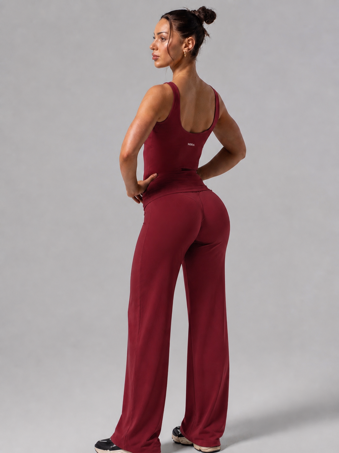 Seamless Longline Sculpt Vest - Cherry