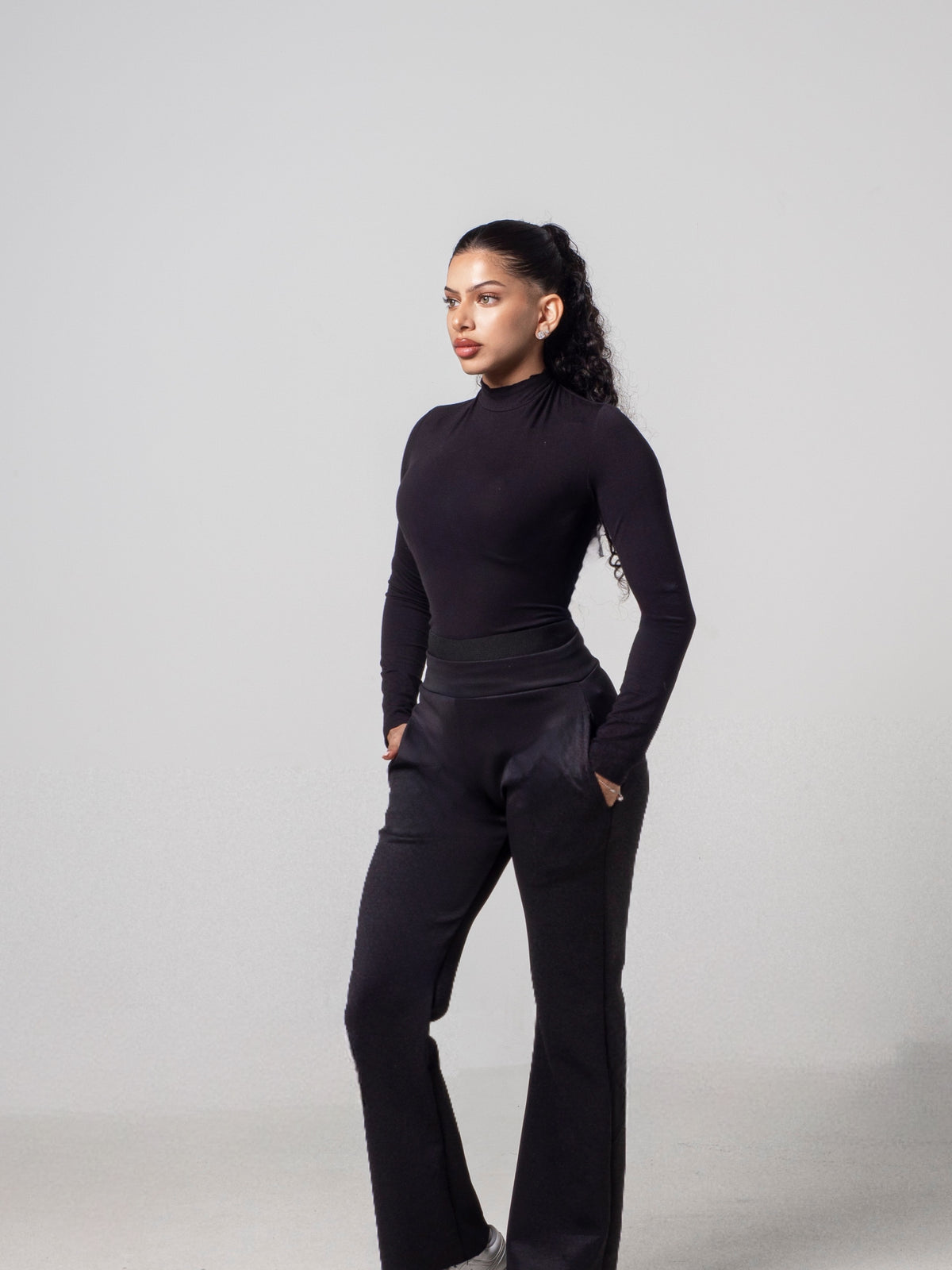 Aura Flared Pant - Midnight