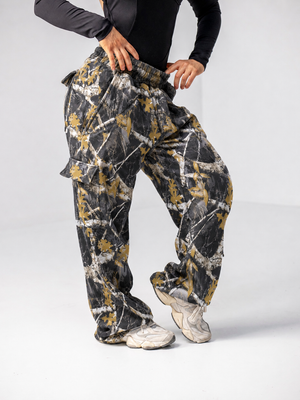Contour Cargo Sweatpants - Black Camo