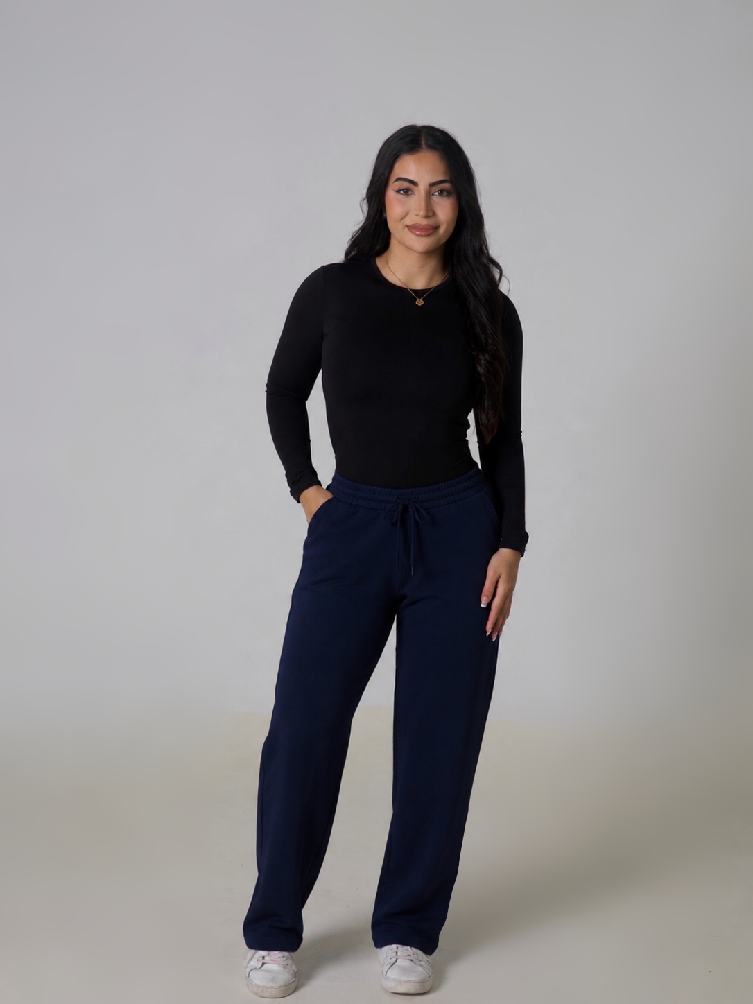 Contour Essential Sweatpants - Navy