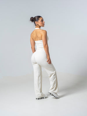 Sleek Seamless Halter Top - Vanilla